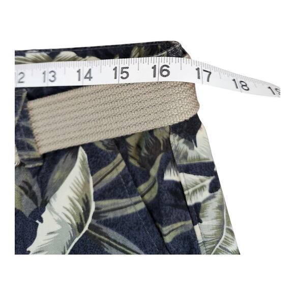 X-S-Ive mens shorts sz 32 leaf print belt - Picture 6 of 8